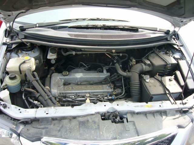 Двигатель мазда мпв бензин. Mazda MPV 2.3 под капотом. Мазда МПВ 2001 подткапотом. Mazda MPV 2 под капотом. Мазда МПВ 2001 под капотом.